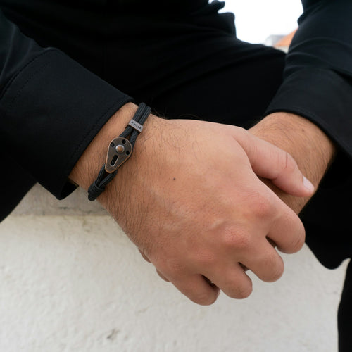 Bracelet cuir noir fermoir acier — Milano